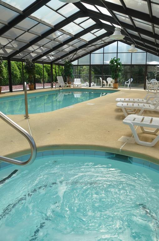 צ'ירוקי Smoky Mountain Inn & Suites מראה חיצוני תמונה