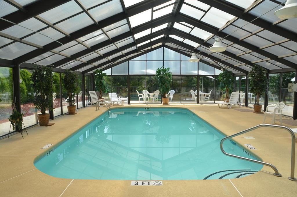 צ'ירוקי Smoky Mountain Inn & Suites מראה חיצוני תמונה