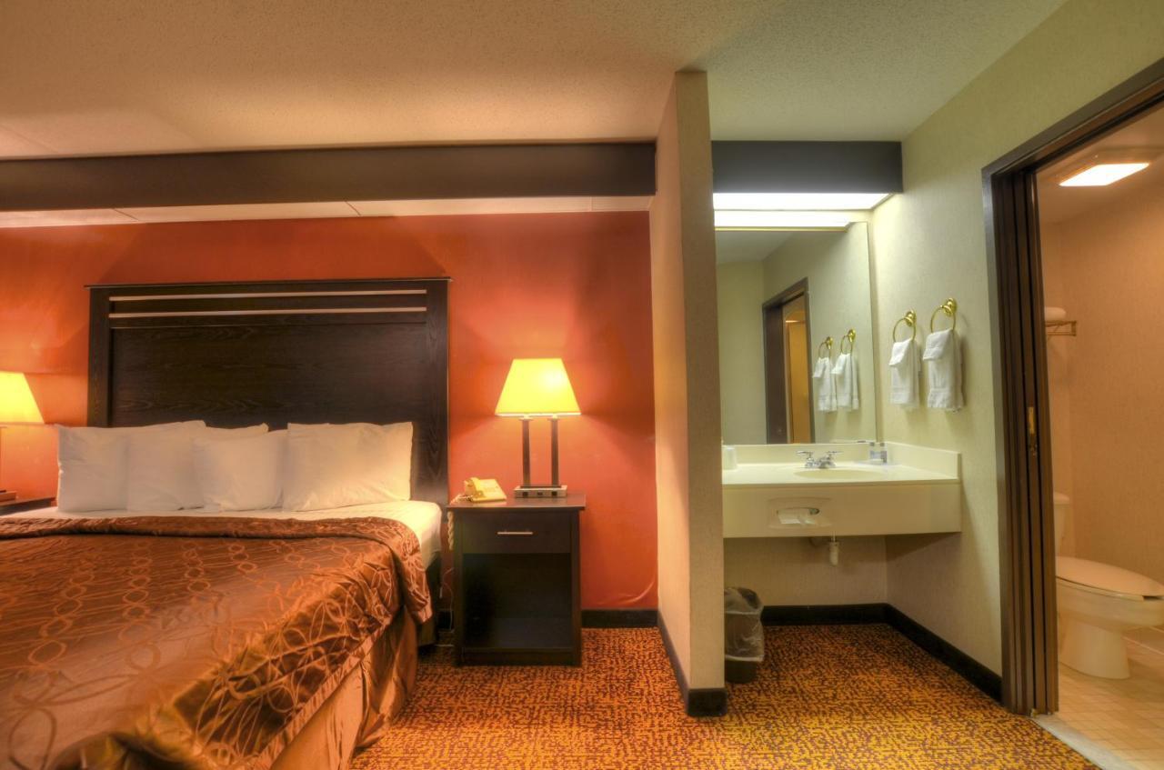 צ'ירוקי Smoky Mountain Inn & Suites מראה חיצוני תמונה